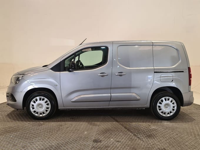 2025 Vauxhall Combo