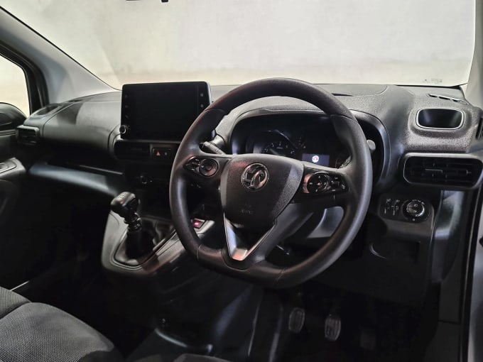 2025 Vauxhall Combo