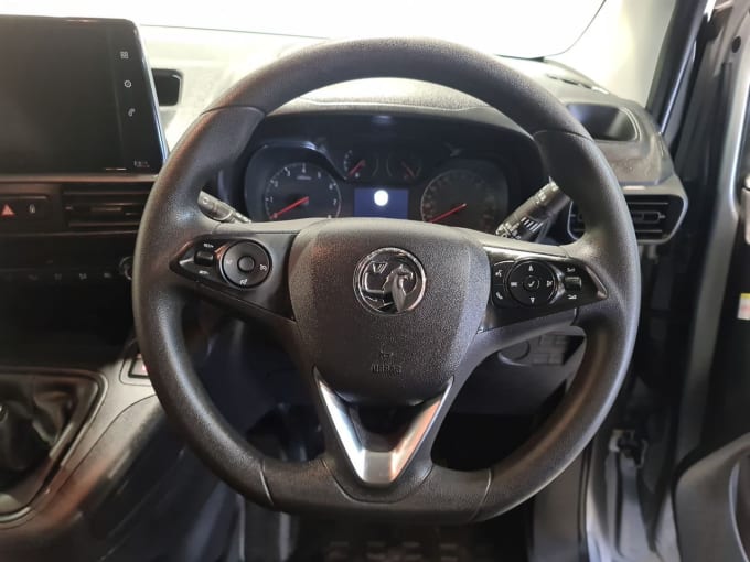2025 Vauxhall Combo