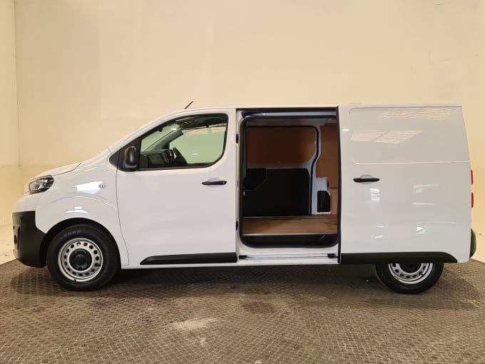 2025 Peugeot Expert