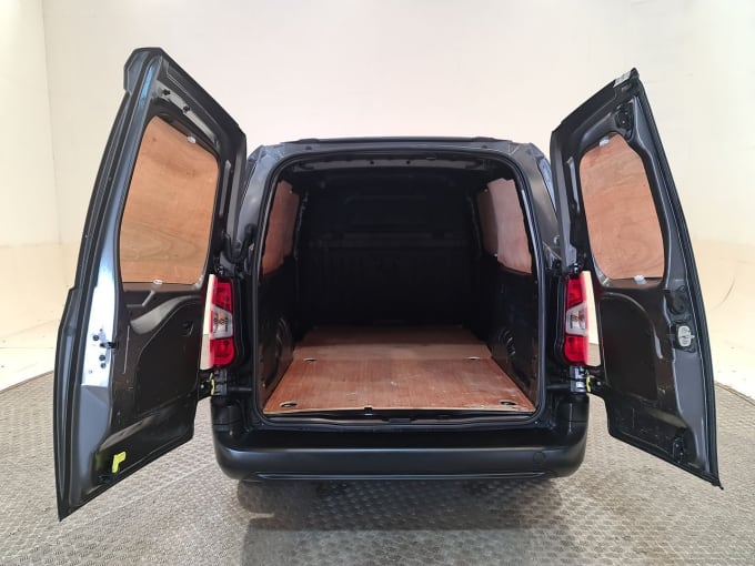 2025 Vauxhall Combo