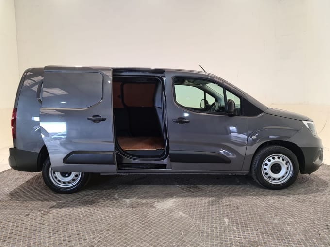 2025 Vauxhall Combo
