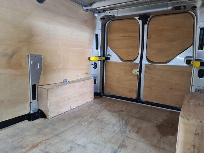 2025 Ford Transit Custom