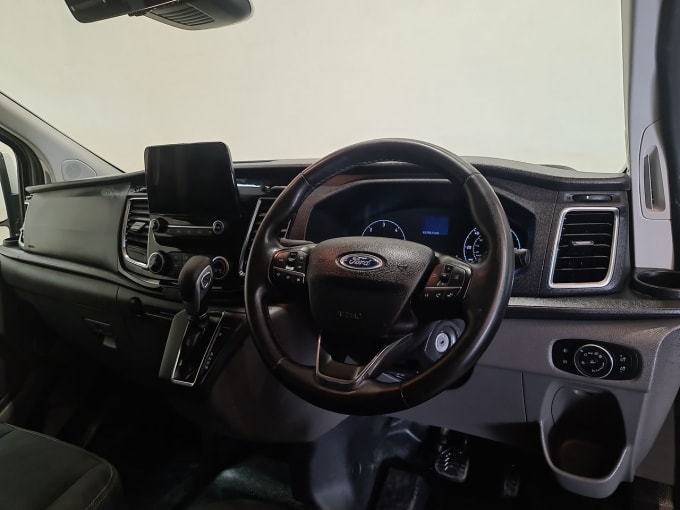 2025 Ford Transit Custom