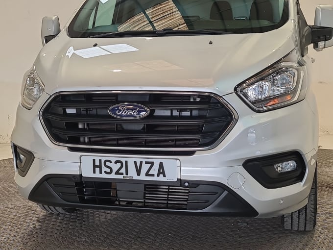 2025 Ford Transit Custom