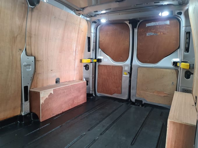 2025 Ford Transit Custom