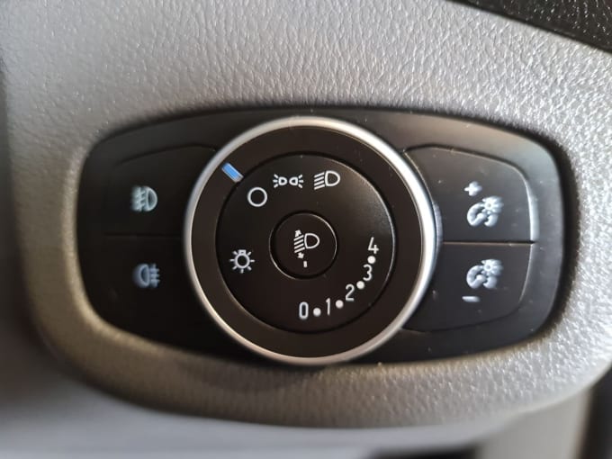 2025 Ford Transit Connect
