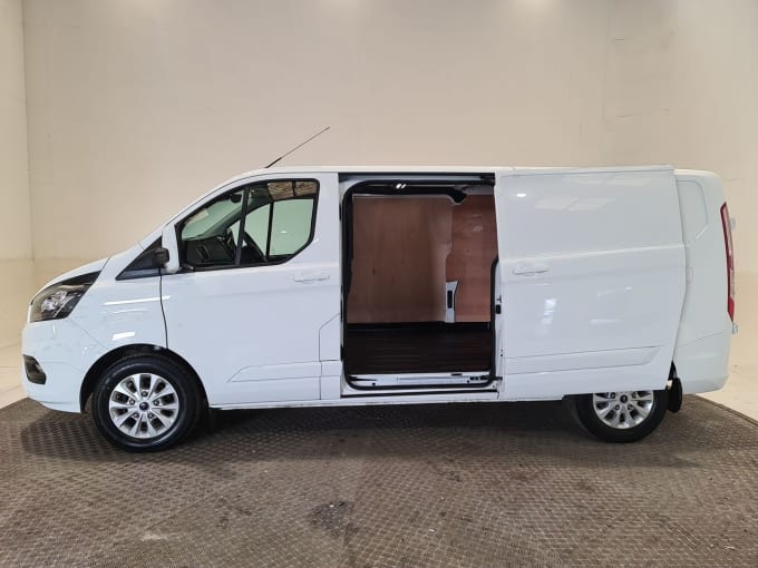 2025 Ford Transit Custom