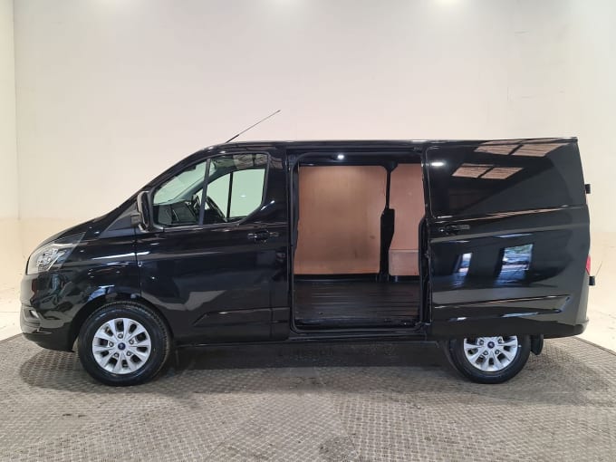 2025 Ford Transit Custom