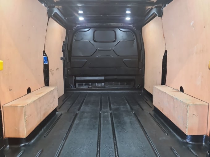 2025 Ford Transit Custom