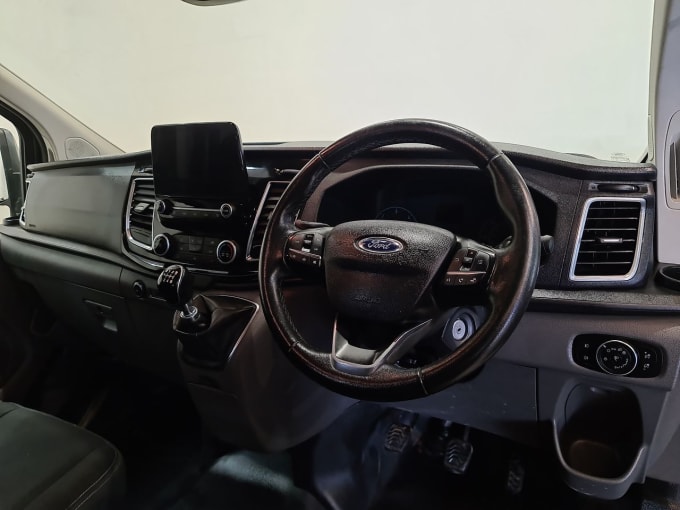 2025 Ford Transit Custom