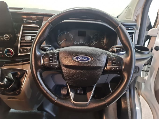 2025 Ford Transit Custom