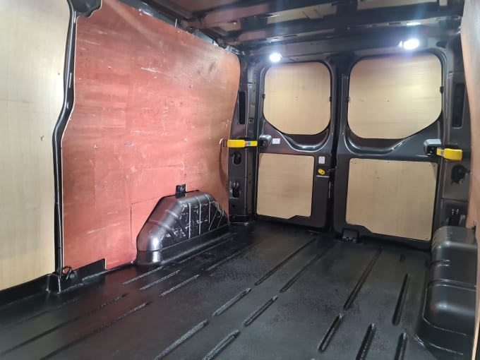2025 Ford Transit Custom
