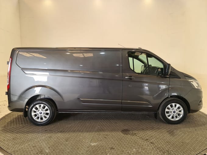 2025 Ford Transit Custom