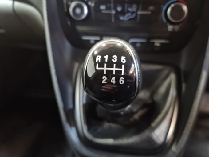 2025 Ford Transit Connect