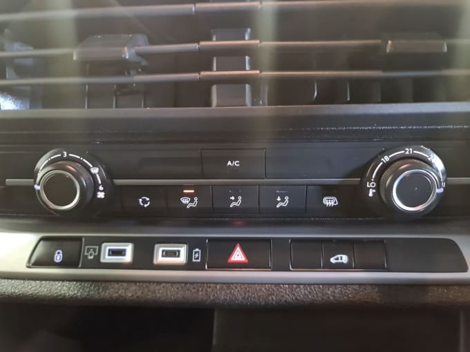 2025 Vauxhall Vivaro
