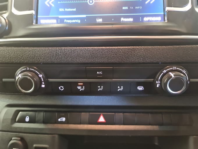2022 Peugeot Expert