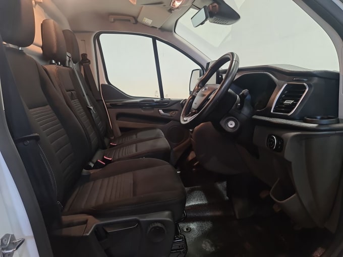 2023 Ford Transit Custom
