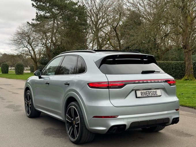 2024 Porsche Cayenne