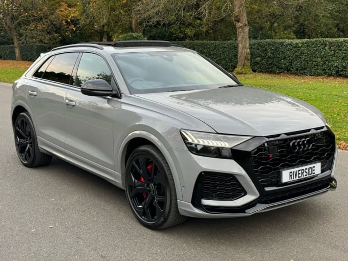 2025 Audi Rsq8