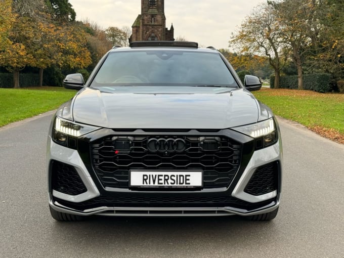 2025 Audi Rsq8