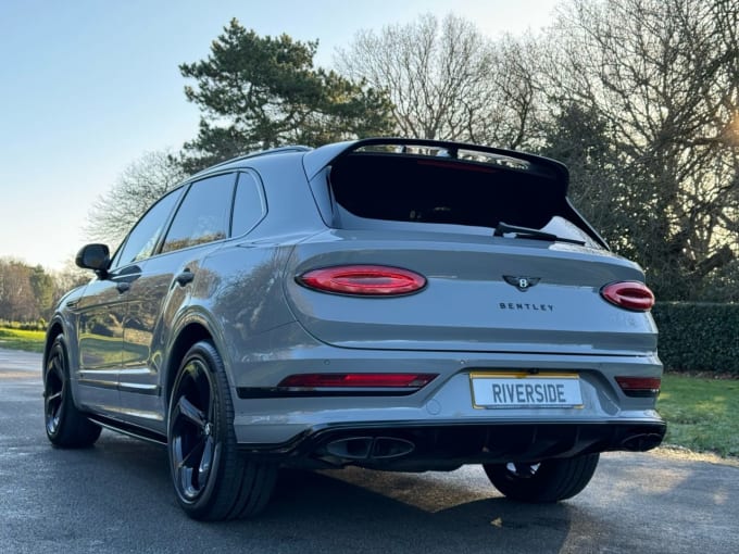 2025 Bentley Bentayga