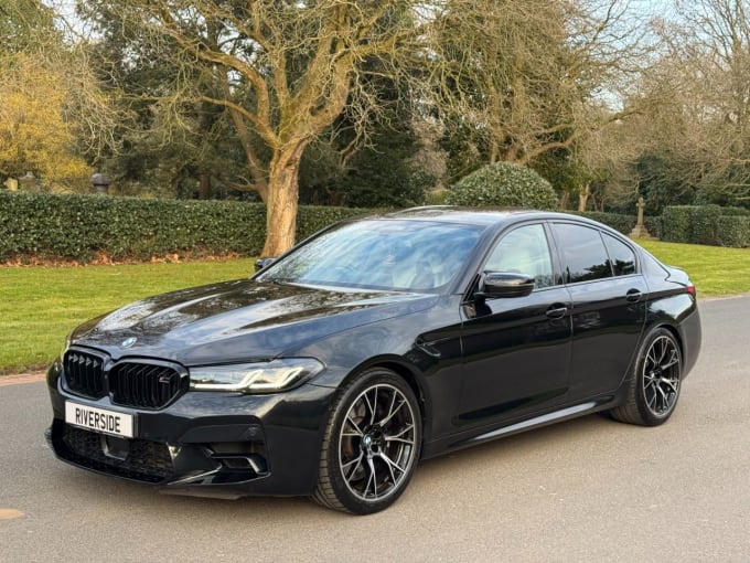 2023 BMW M5