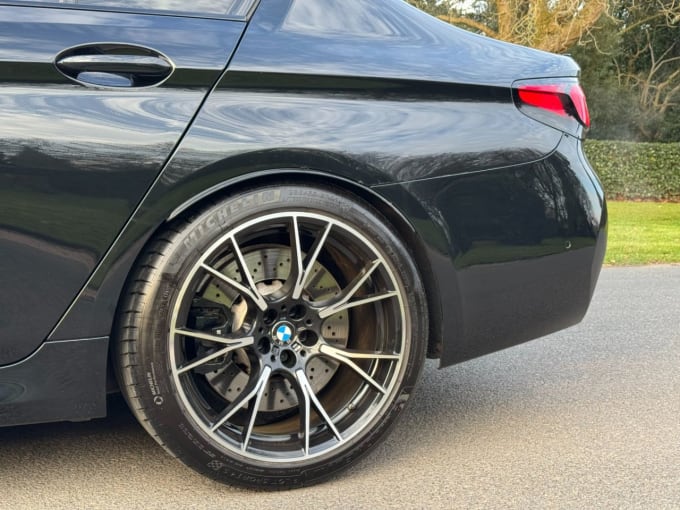 2023 BMW M5