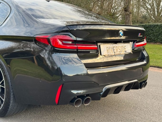 2023 BMW M5