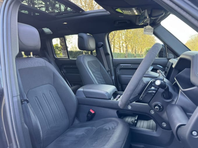 2025 Land Rover Defender