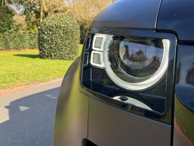 2025 Land Rover Defender