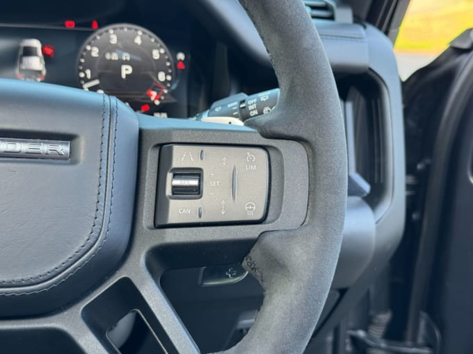 2025 Land Rover Defender