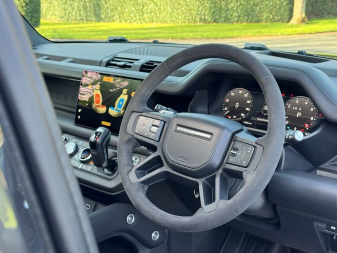 2025 Land Rover Defender