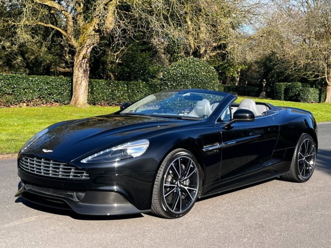 2025 Aston Martin Vanquish