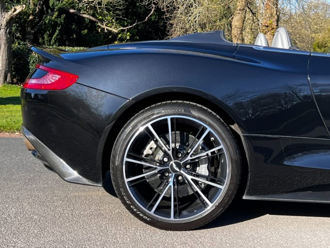 2025 Aston Martin Vanquish