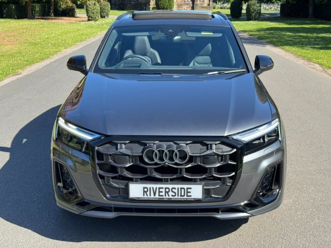 2025 Audi Sq7