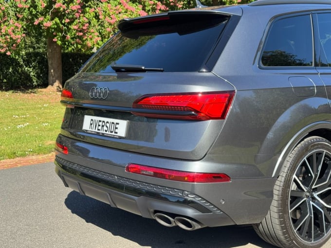 2025 Audi Sq7