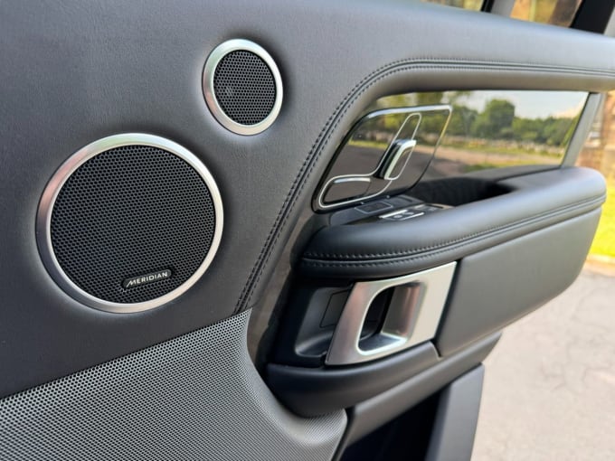 2025 Land Rover Range Rover