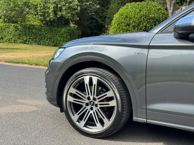 2025 Audi Sq5