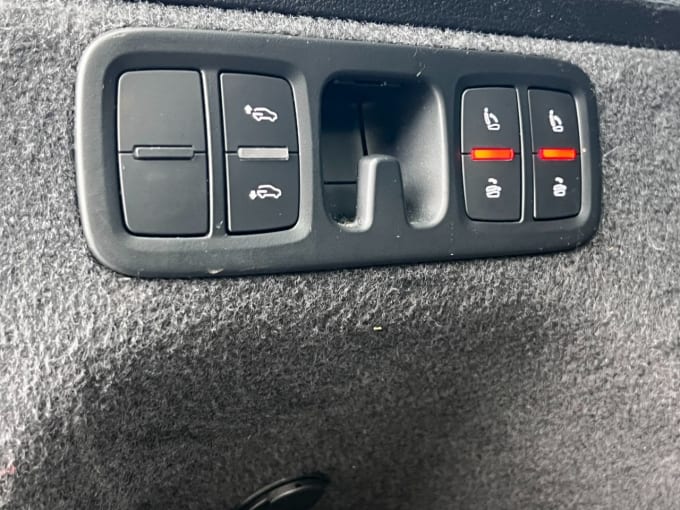 2025 Audi Sq7