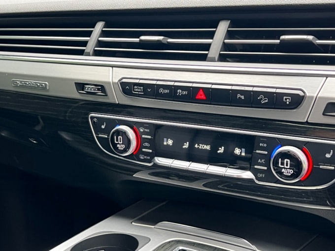 2025 Audi Sq7