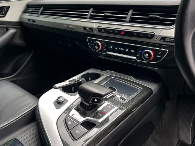2025 Audi Sq7