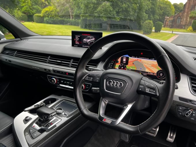 2025 Audi Sq7