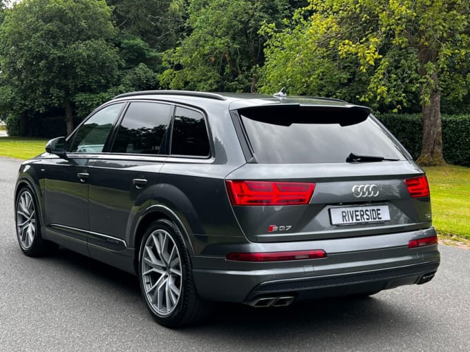 2025 Audi Sq7