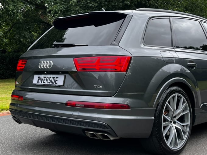 2025 Audi Sq7
