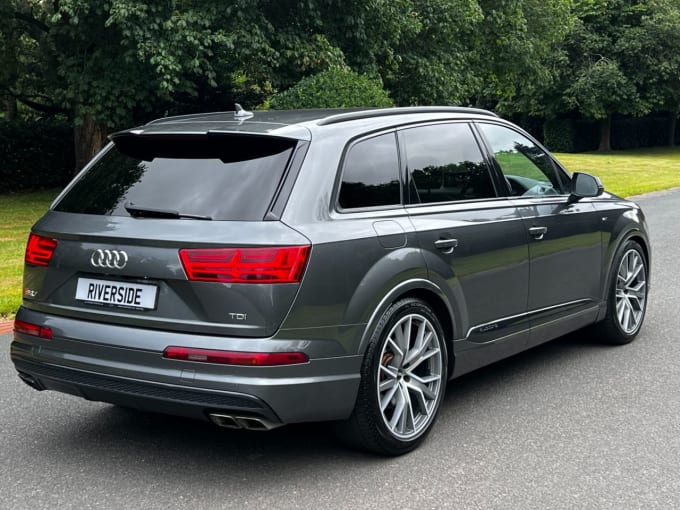 2025 Audi Sq7