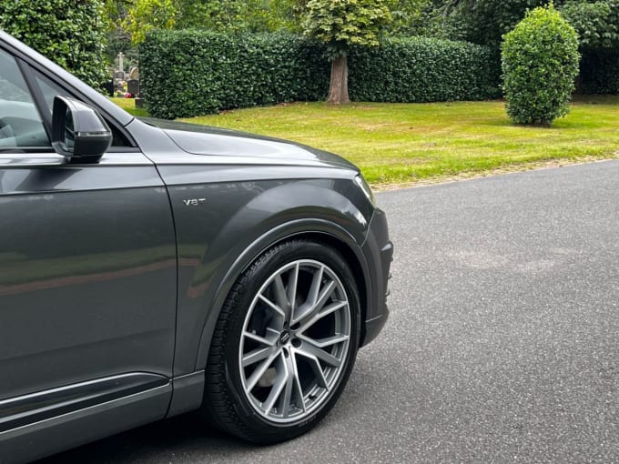 2025 Audi Sq7
