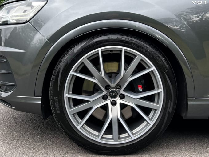 2025 Audi Sq7