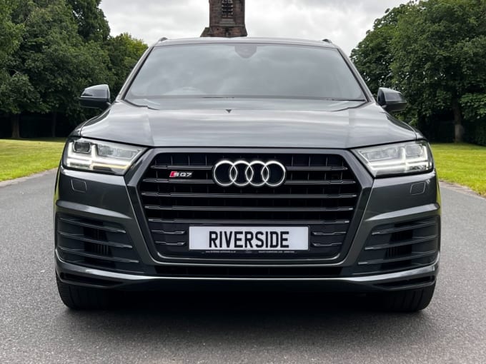 2025 Audi Sq7