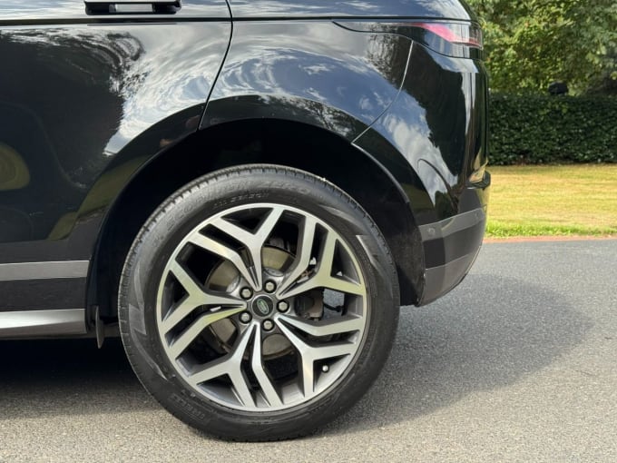 2025 Land Rover Range Rover Evoque